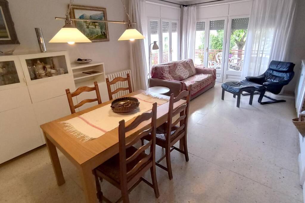Ca La Merce - Agradable Casa En アメール エクステリア 写真